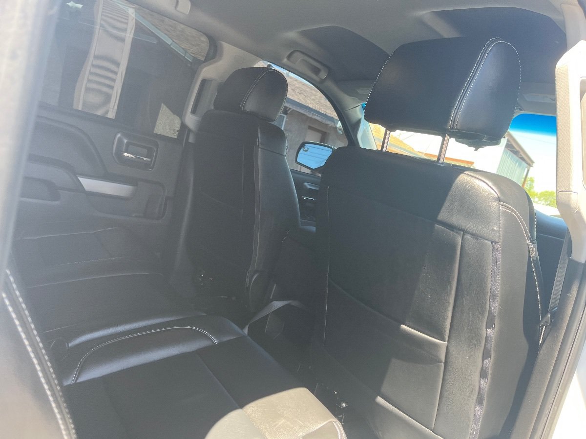 Used 2018 Chevrolet Silverado 1500 LT w/ All Star Edition AWD/4WD image 32