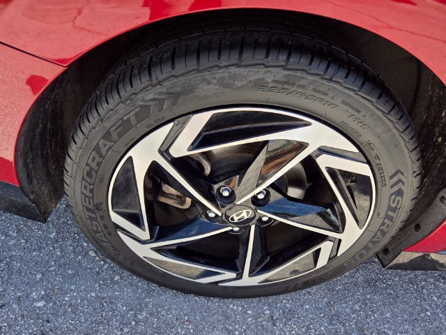Used 2024 Hyundai Sonata SEL w/ Convenience Package FWD image 17