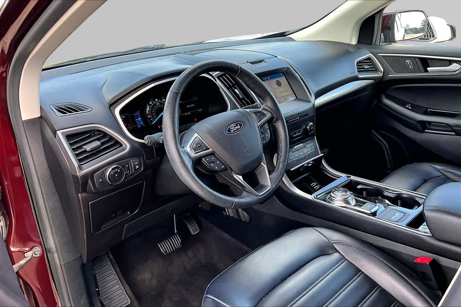 Used 2019 Ford Edge SEL w/ Equipment Group 201A FWD image 18