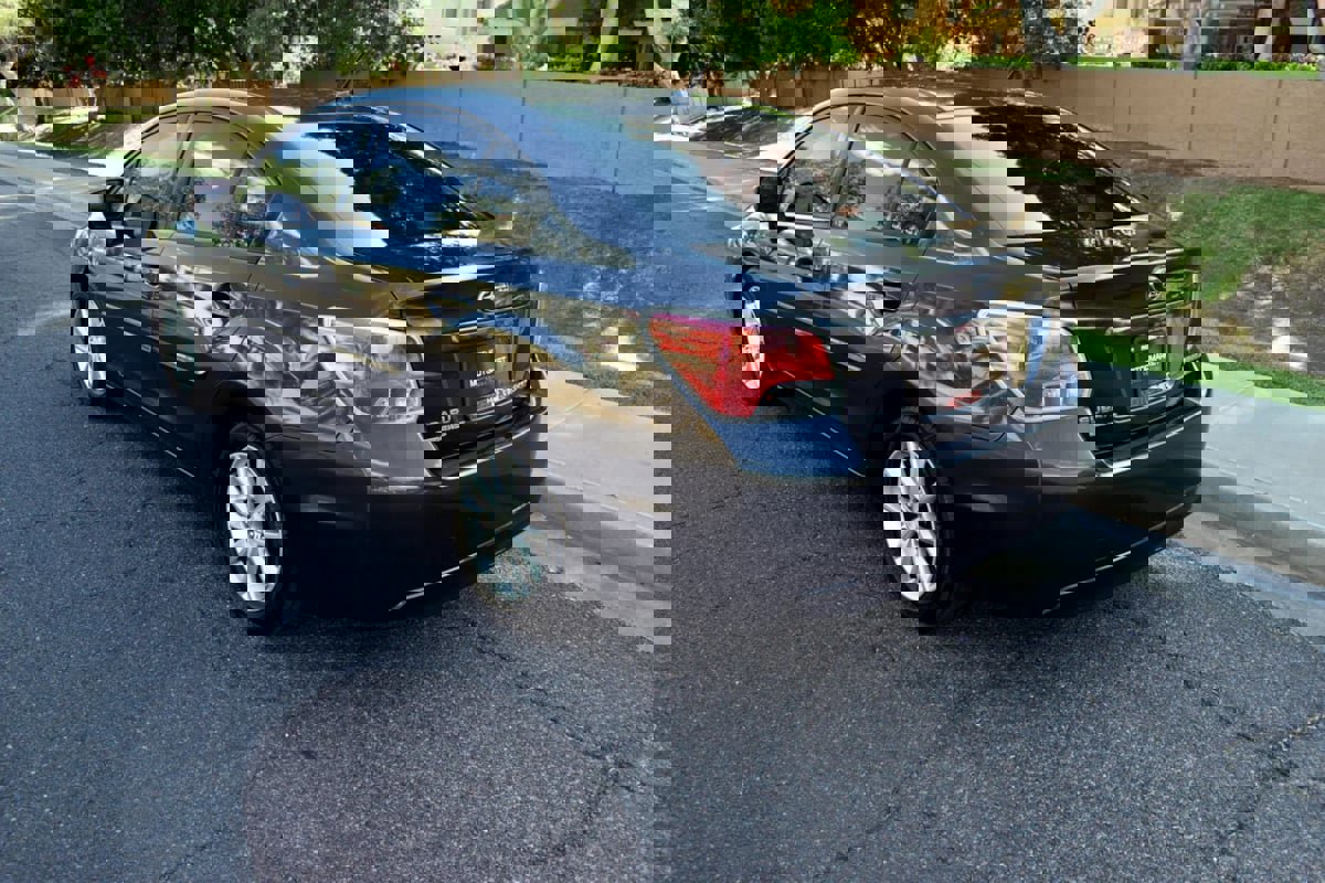 Used 2013 Subaru Impreza 2.0i Premium image 5