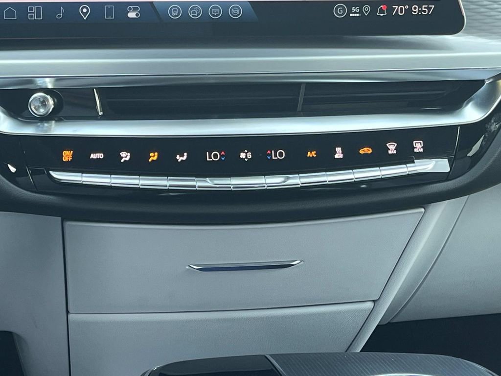 New 2026 Cadillac Lyriq Signature Sport image 17