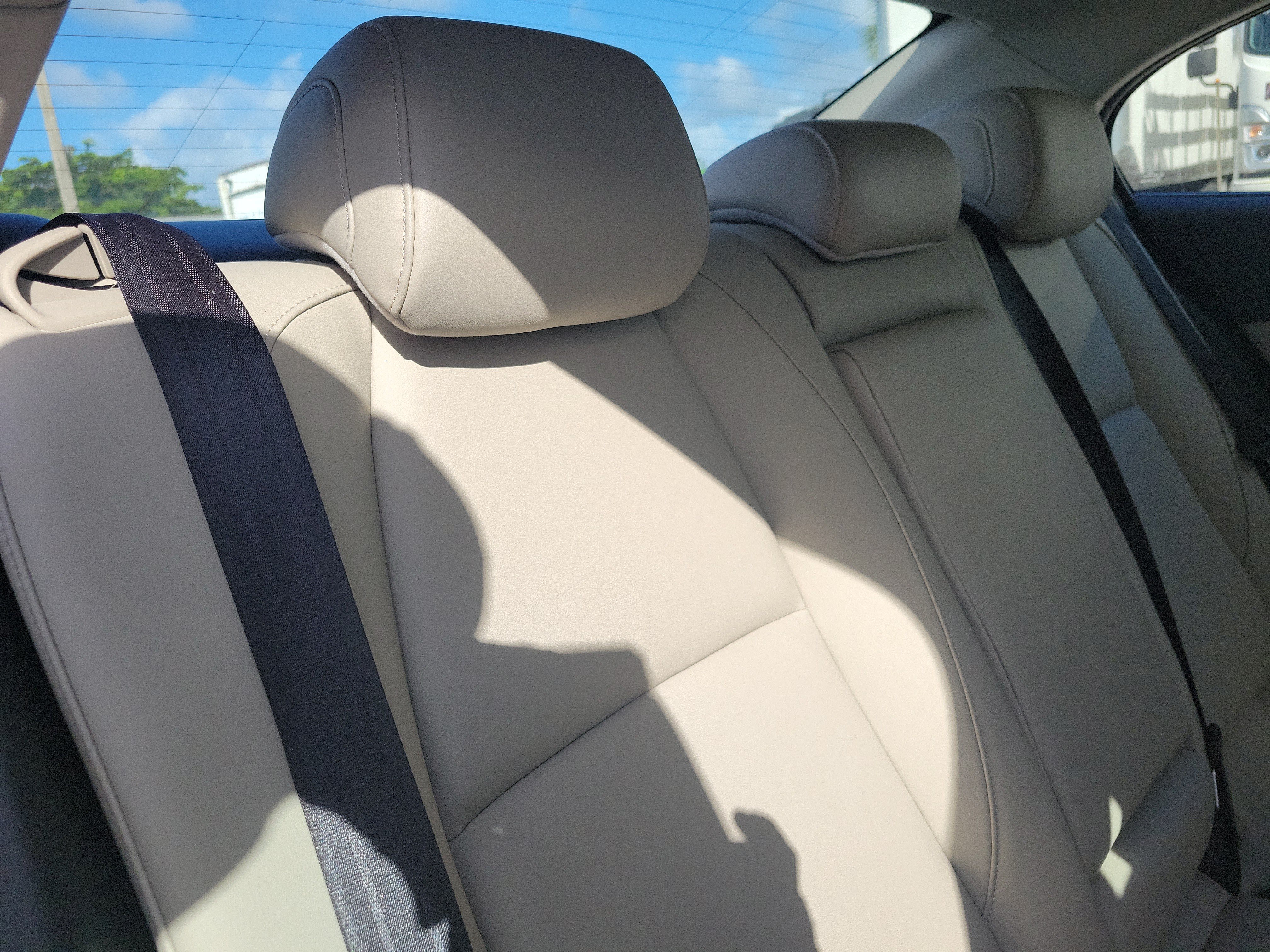 Used 2019 MAZDA MAZDA3 AWD Sedan w/ Preferred Package image 6