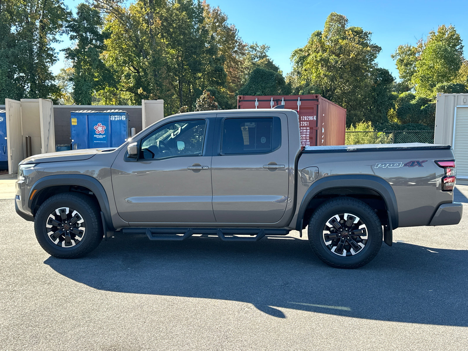 Used 2023 Nissan Frontier PRO-4X w/ Tow Package AWD/4WD image 4