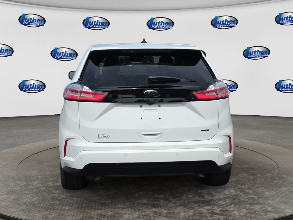 Used 2024 Ford Edge SE w/ Black Appearance Package AWD/4WD image 4