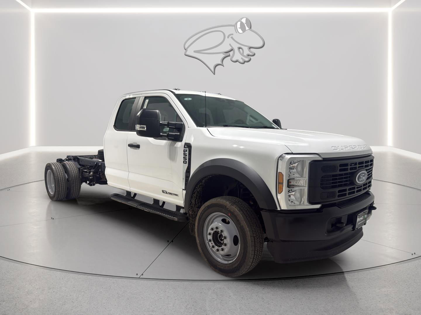 New 2026 Ford F550 4x4 SuperCab Super Duty image 8
