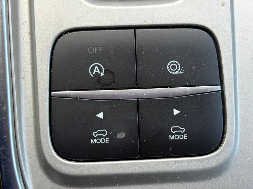 Used 2021 Ford Explorer Limited w/ Equipment Group 301A RWD image 30