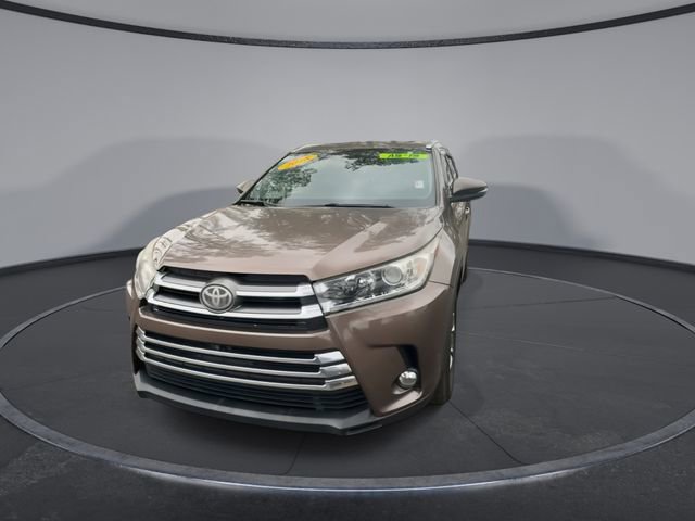 Used 2018 Toyota Highlander Limited image 5