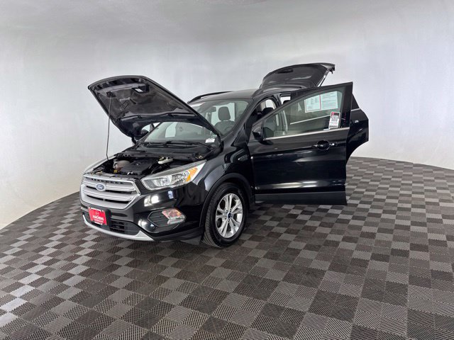 Used 2018 Ford Escape SE w/ Ford Safe & Smart Package FWD image 13