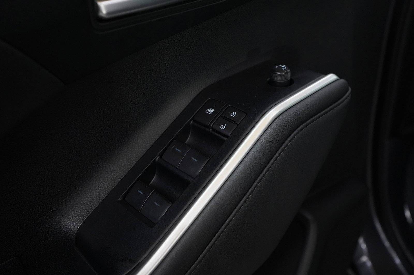 Used 2024 Toyota Highlander XLE image 17