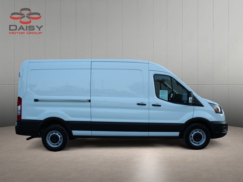 Used 2022 Ford Transit 250 Medium Roof image 4