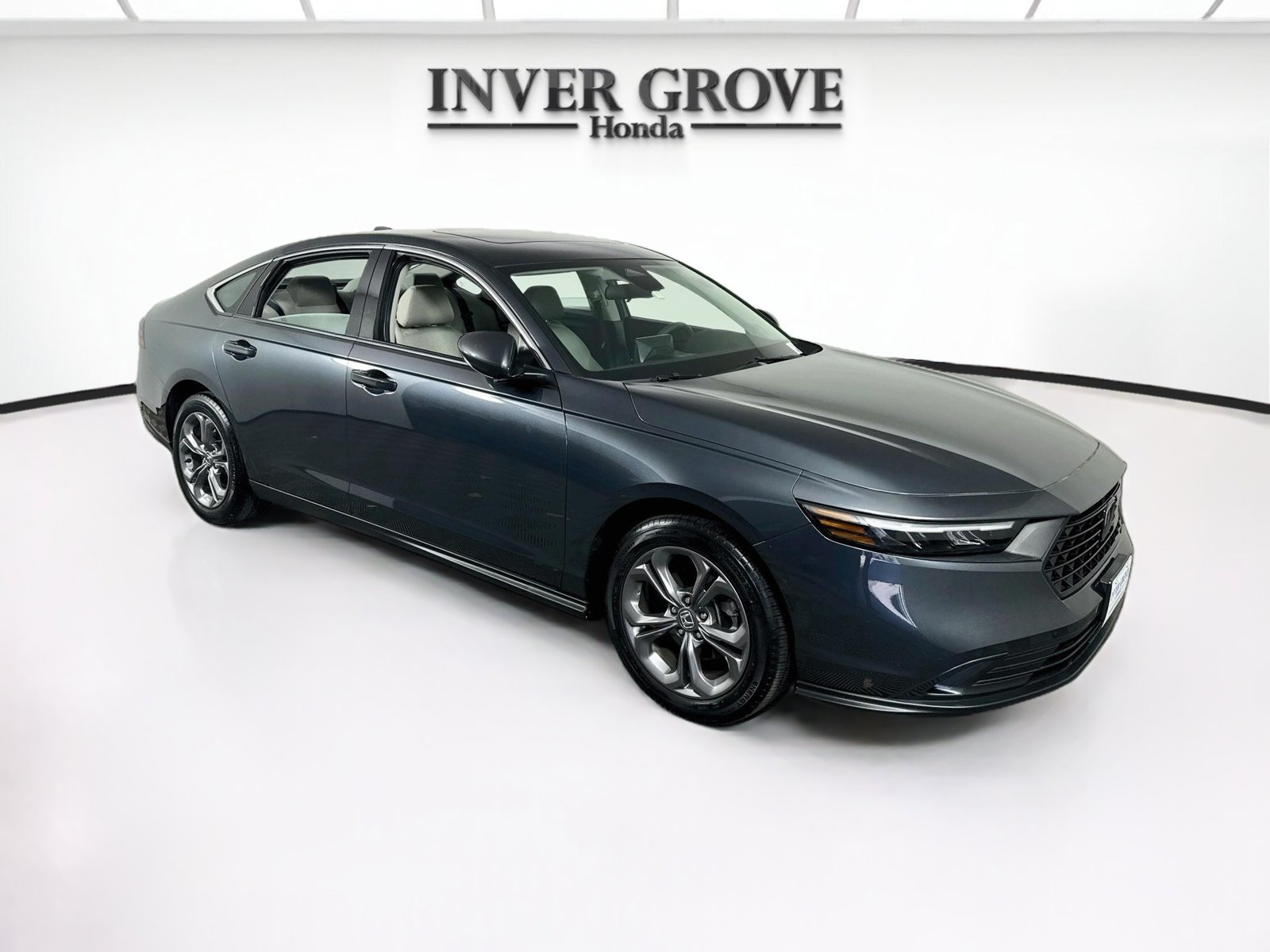 Certified 2023 Honda Accord EX image 3