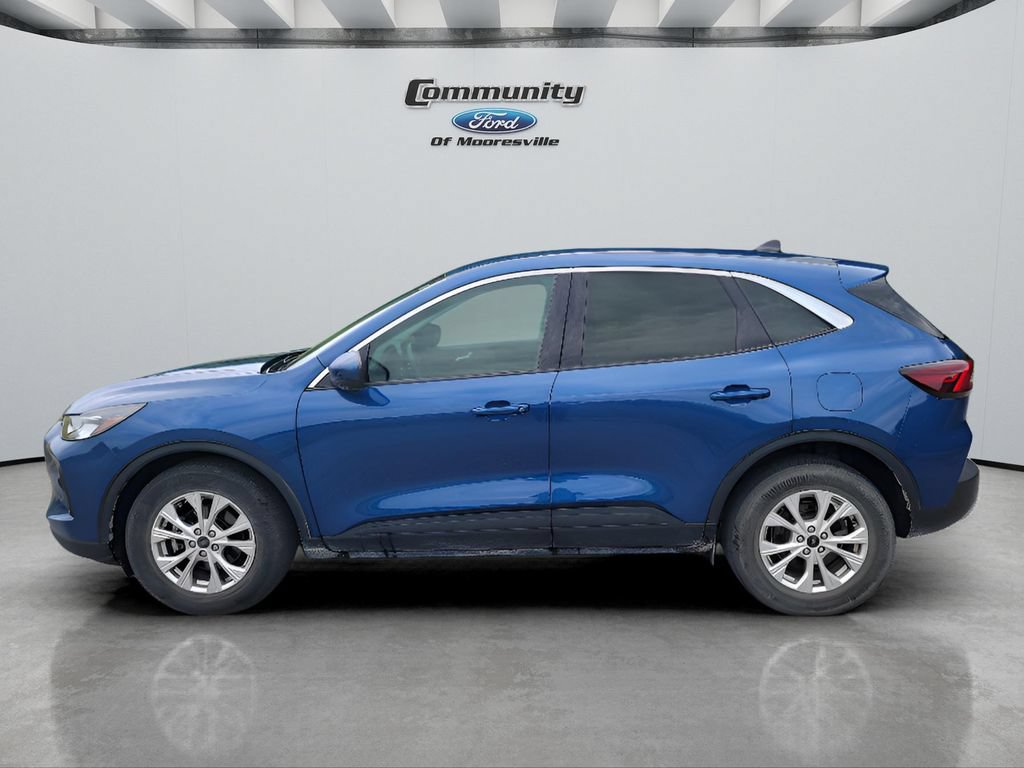 Used 2023 Ford Escape Active w/ Tech Pack #2 AWD/4WD image 5