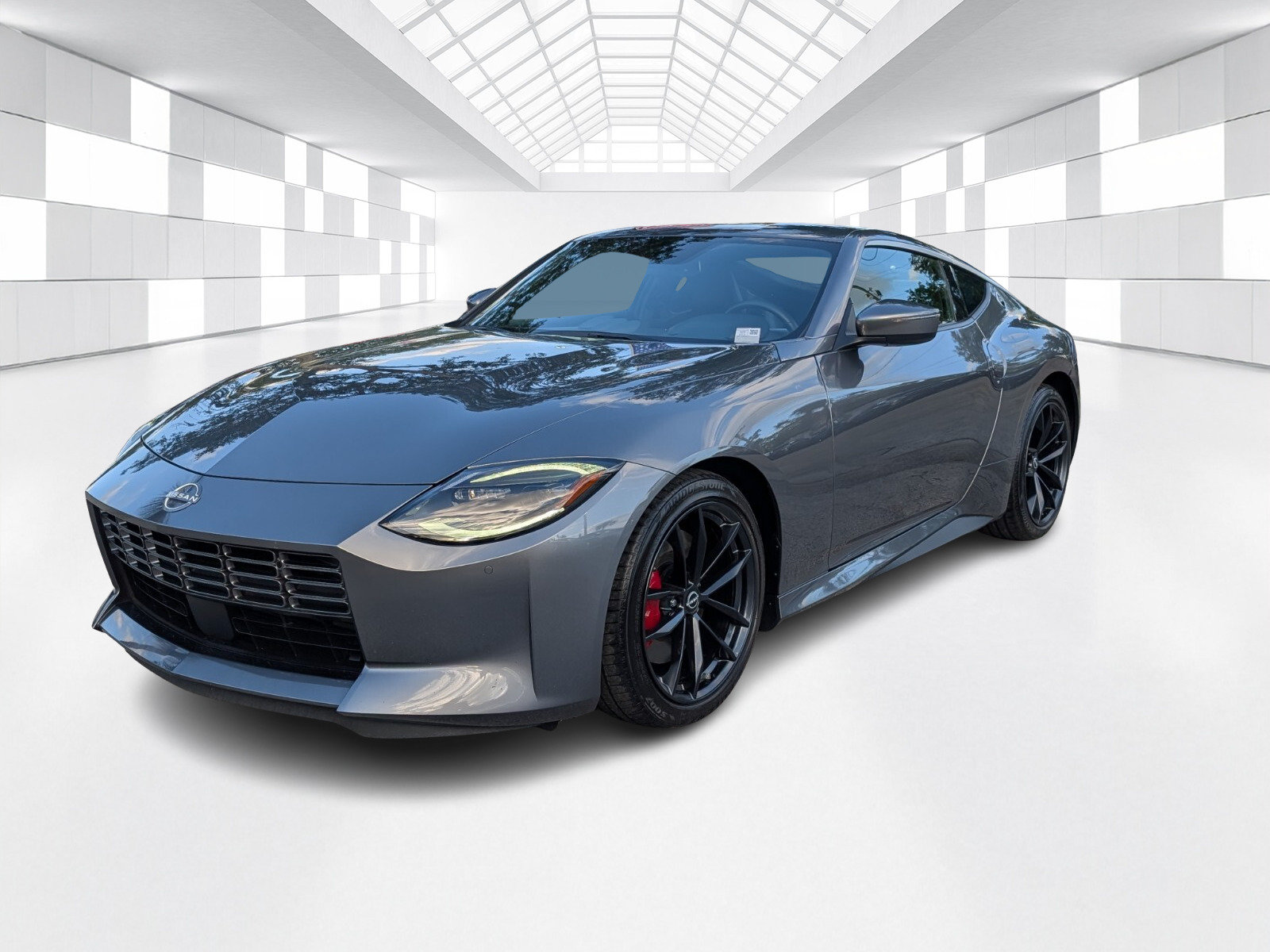 Certified 2025 Nissan Z Performance w/ Floor Mat Package RWD image 3