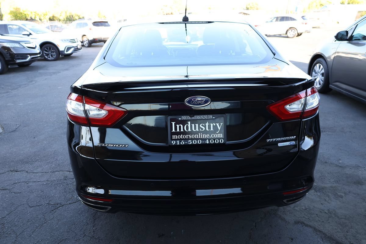 Used 2016 Ford Fusion Titanium AWD/4WD image 5