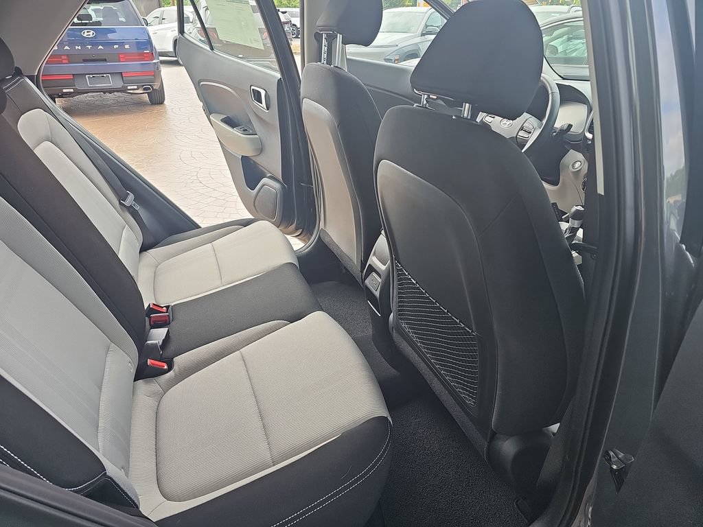 Certified 2026 Hyundai Venue SEL FWD image 11
