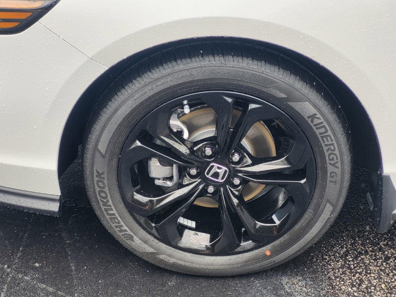 Certified 2025 Honda Accord SE image 8
