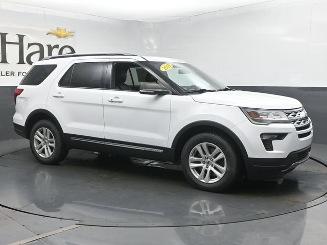 Used 2019 Ford Explorer XLT w/ Equipment Group 202A AWD/4WD image 6