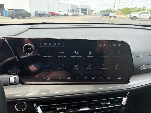 New 2026 Chevrolet Traverse LT w/ Driver Confidence Package AWD/4WD image 15
