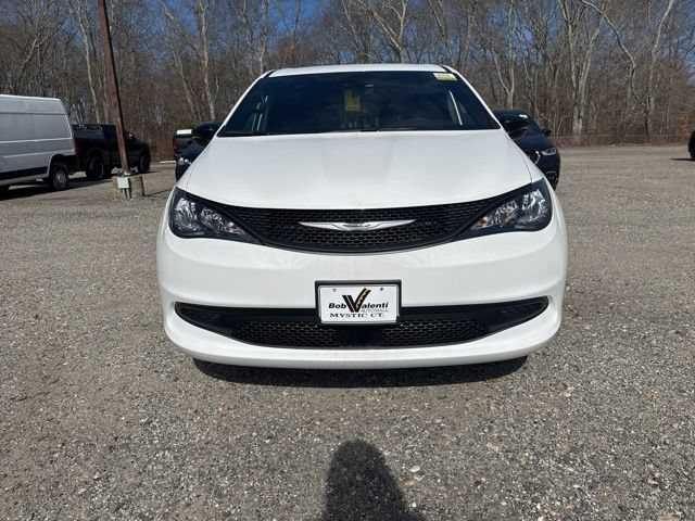 New 2026 Chrysler Voyager LX FWD image 3