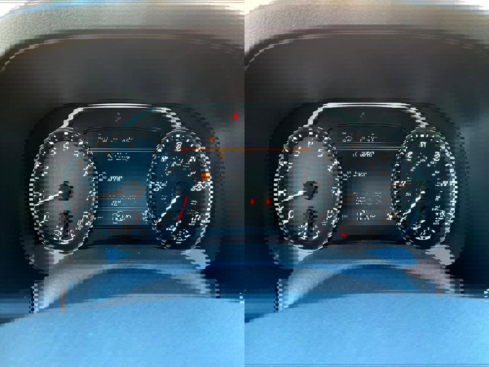 Used 2025 Nissan Frontier SV image 24