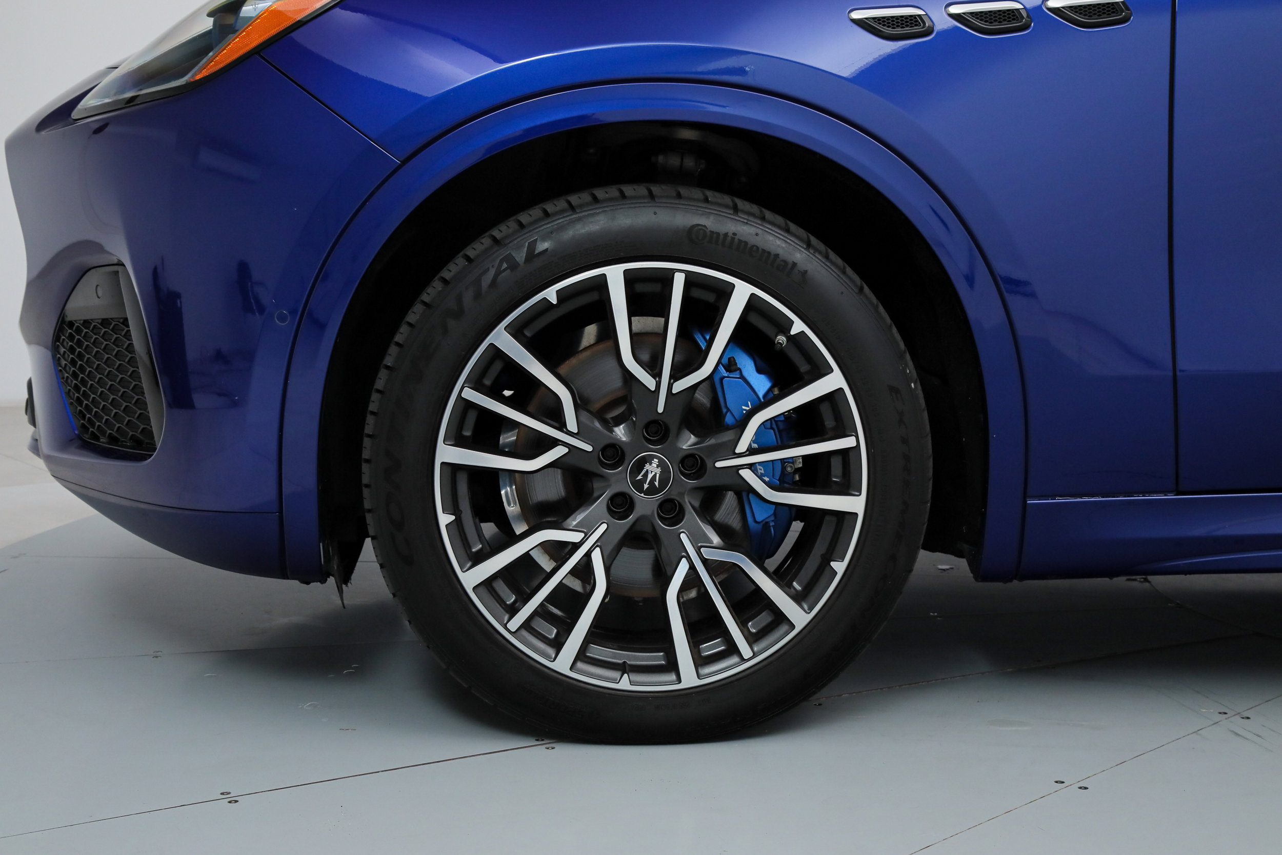 Certified 2023 Maserati Grecale Modena AWD/4WD image 19