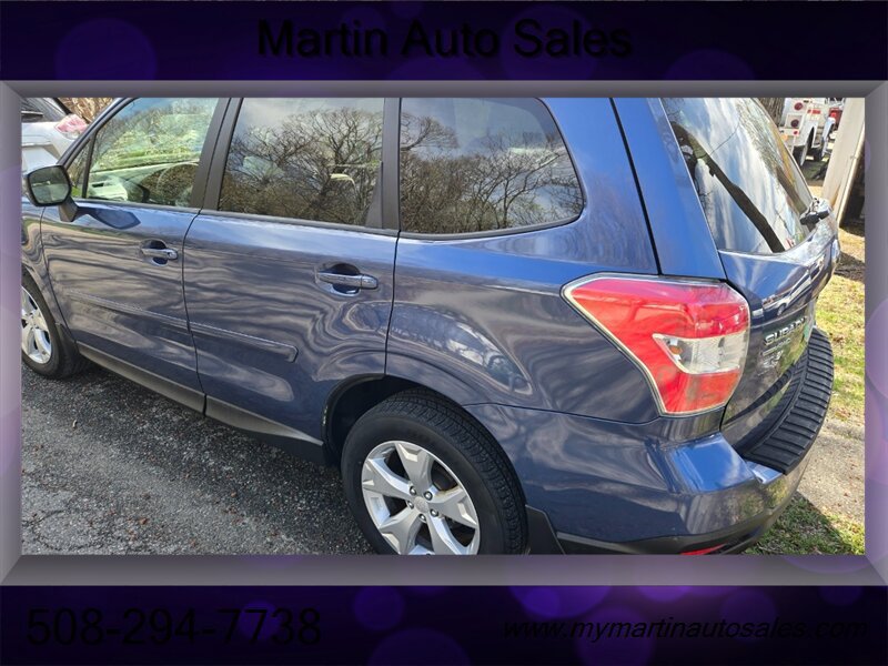 Used 2014 Subaru Forester 2.5i Premium w/ All-Weather Package AWD/4WD image 4