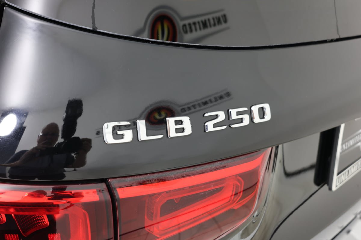 Used 2020 Mercedes-Benz GLB 250 4MATIC image 15