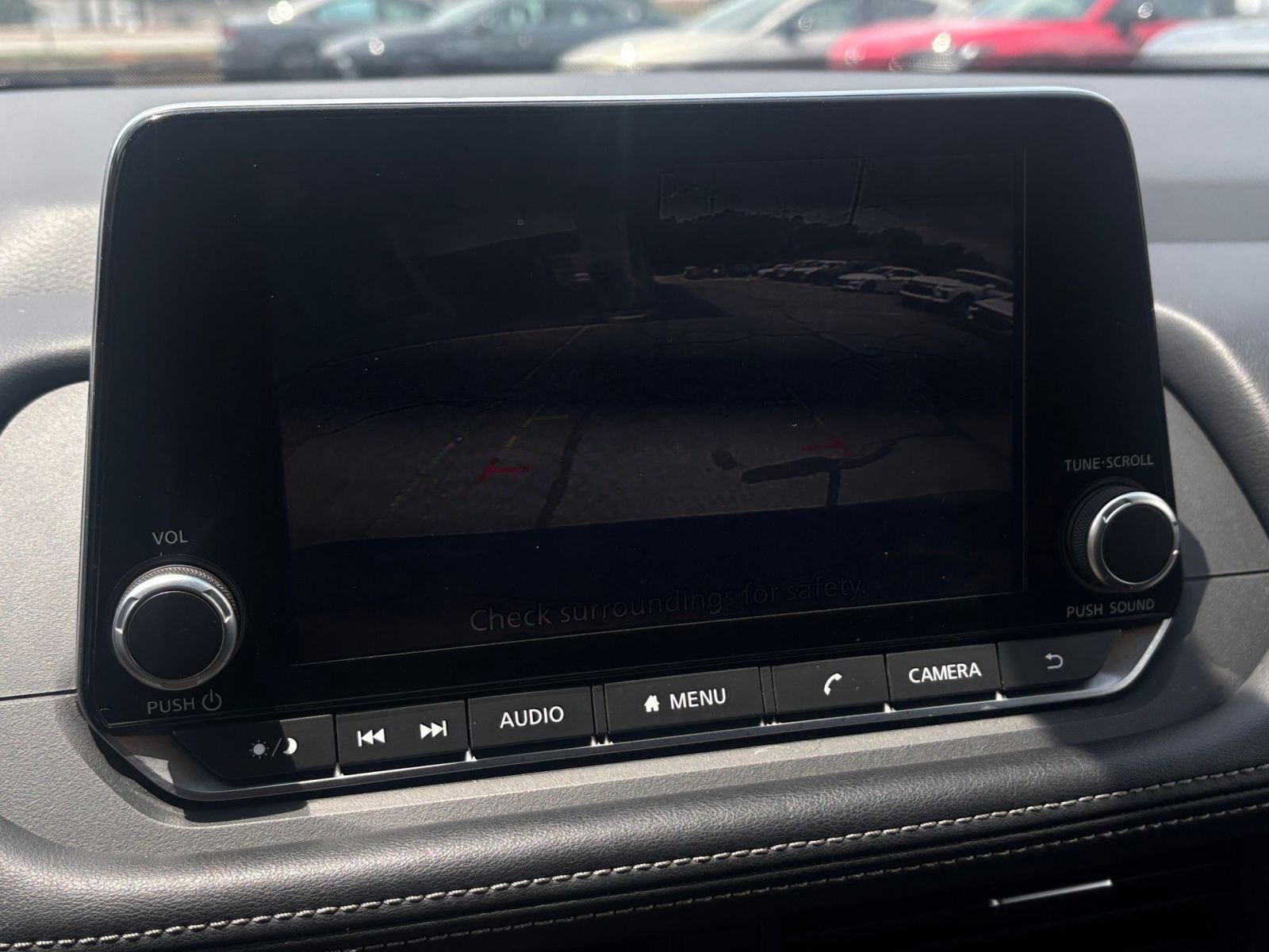 Used 2025 Nissan Rogue SV FWD image 26