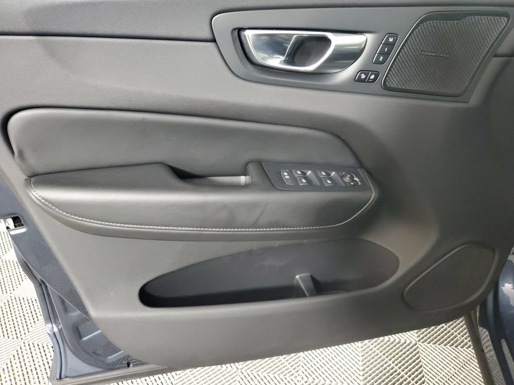Used 2021 Volvo XC60 T5 Inscription FWD image 19