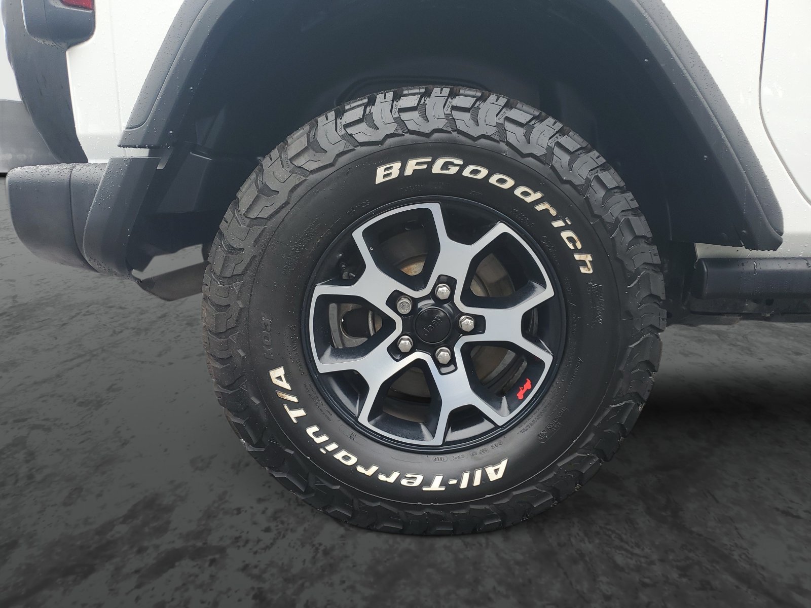 Used 2021 Jeep Wrangler Rubicon AWD/4WD image 5