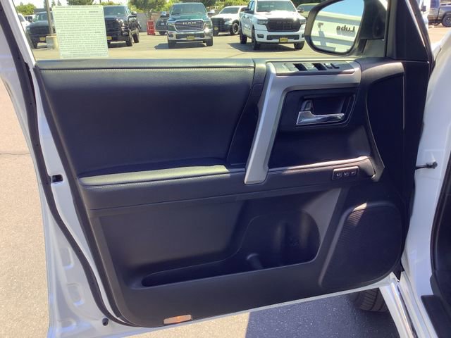 Used 2021 Toyota 4Runner Limited AWD/4WD image 9