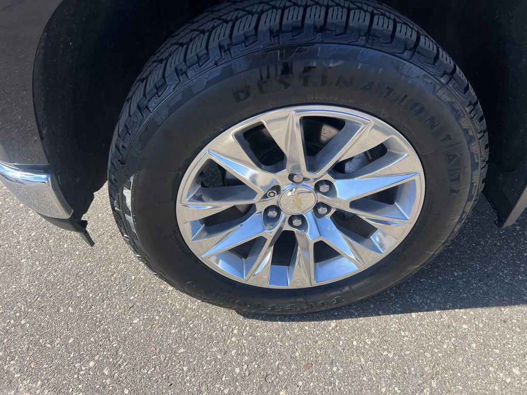 Certified 2019 Chevrolet Silverado 1500 LTZ w/ LTZ Convenience Package AWD/4WD image 4