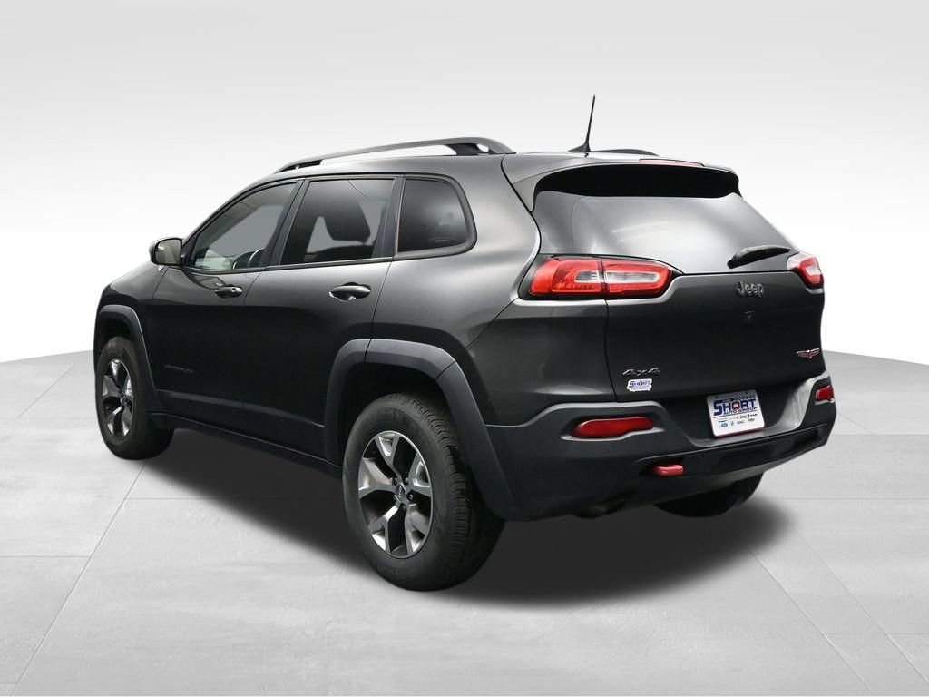 Used 2017 Jeep Cherokee Trailhawk AWD/4WD image 3