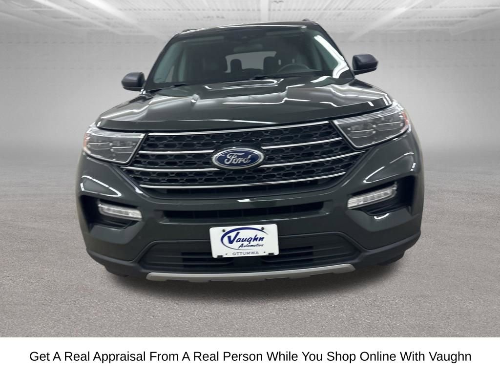 Used 2024 Ford Explorer XLT w/ Equipment Group 202A AWD/4WD image 5