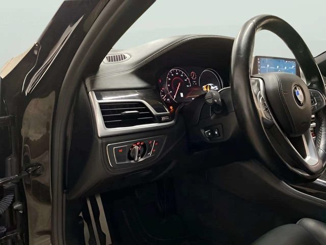Used 2017 BMW 740i RWD image 33