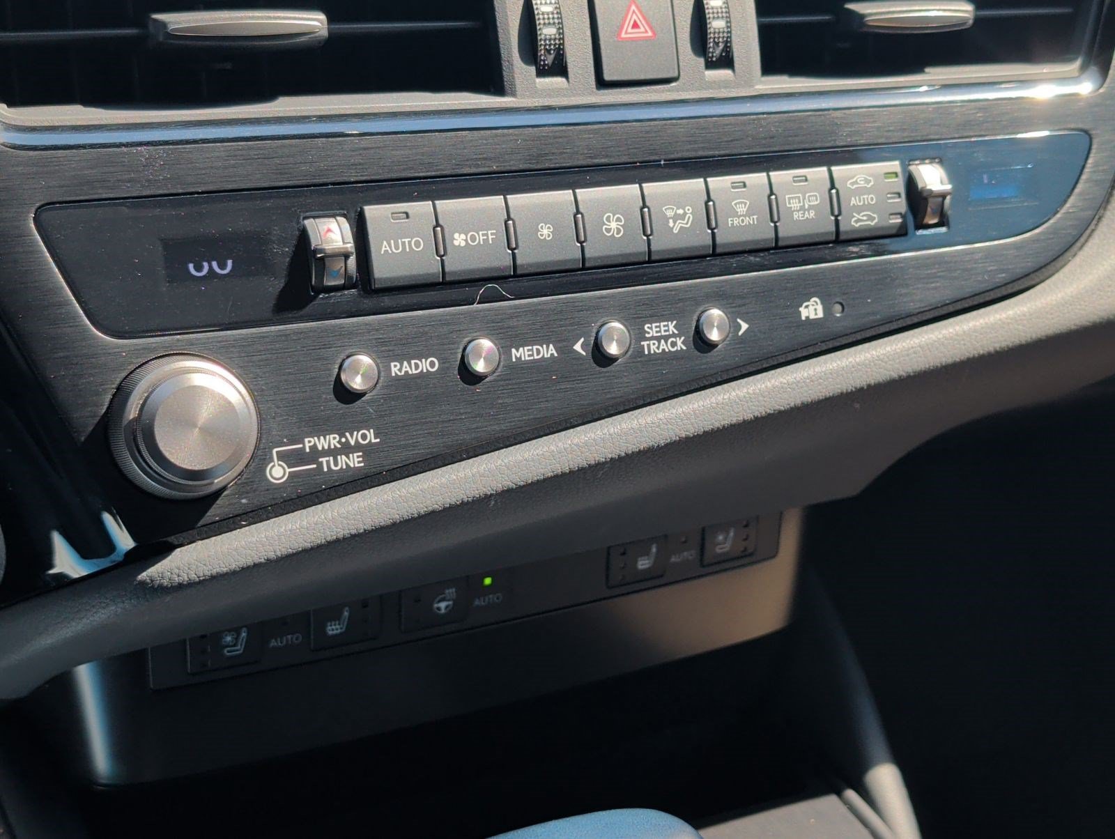 Used 2024 Lexus ES 350 w/ Premium Package FWD image 20