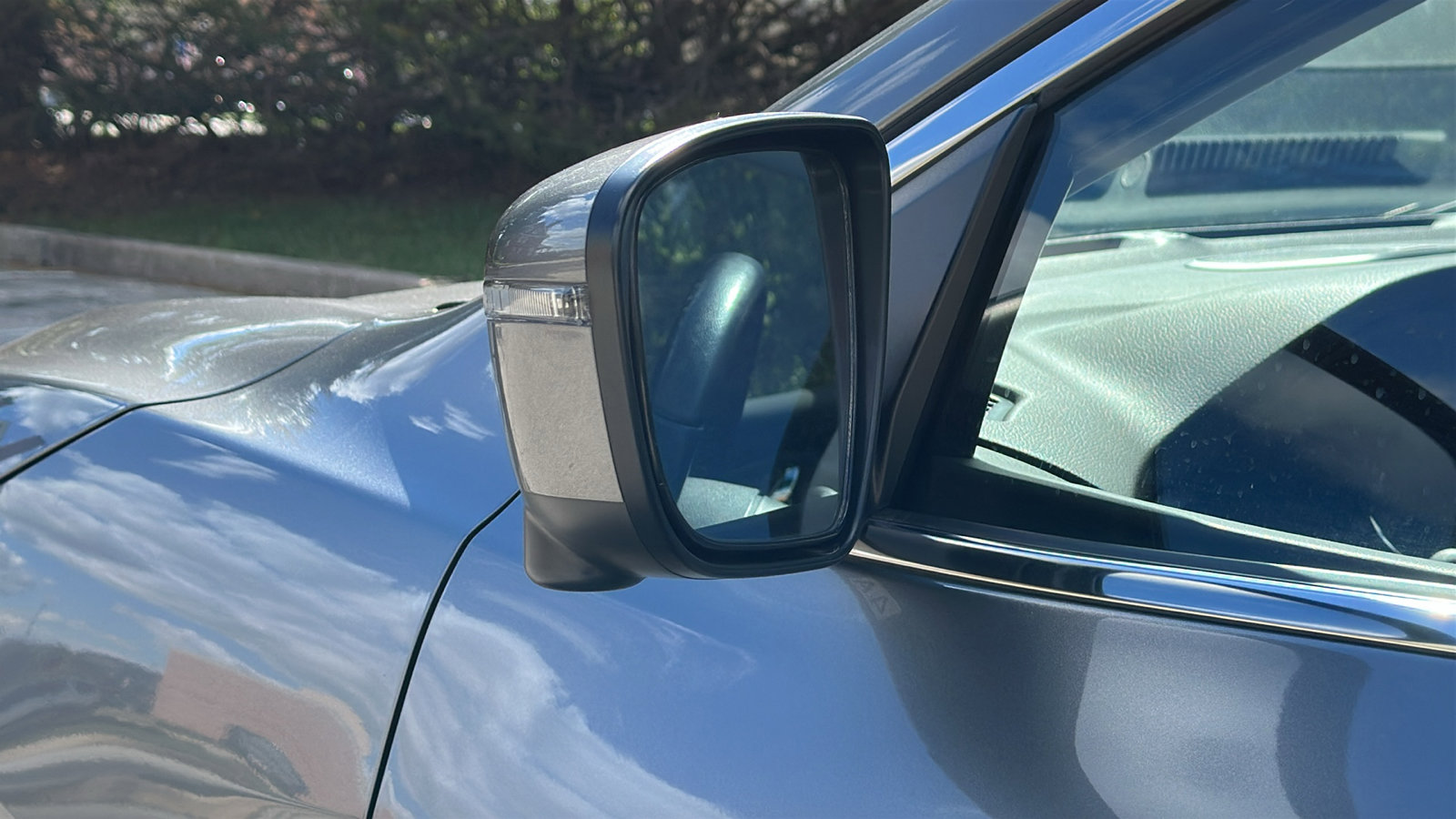 Certified 2022 Nissan Rogue Sport SL w/ Premium Package image 12