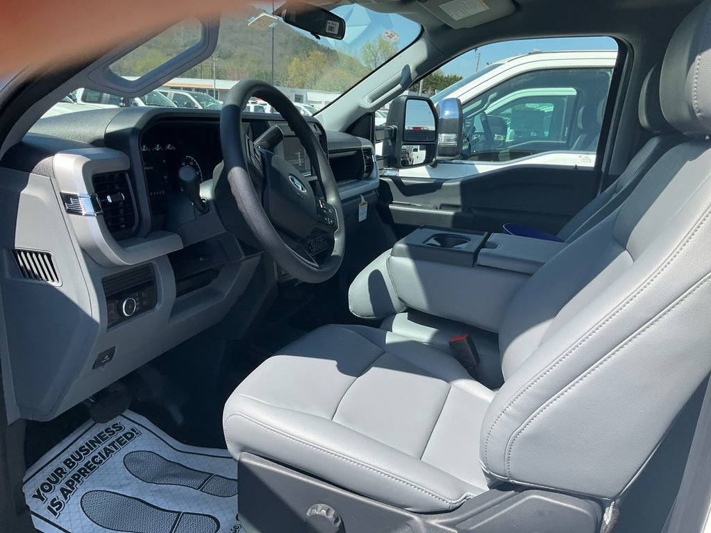 New 2026 Ford F250 XL AWD/4WD image 15