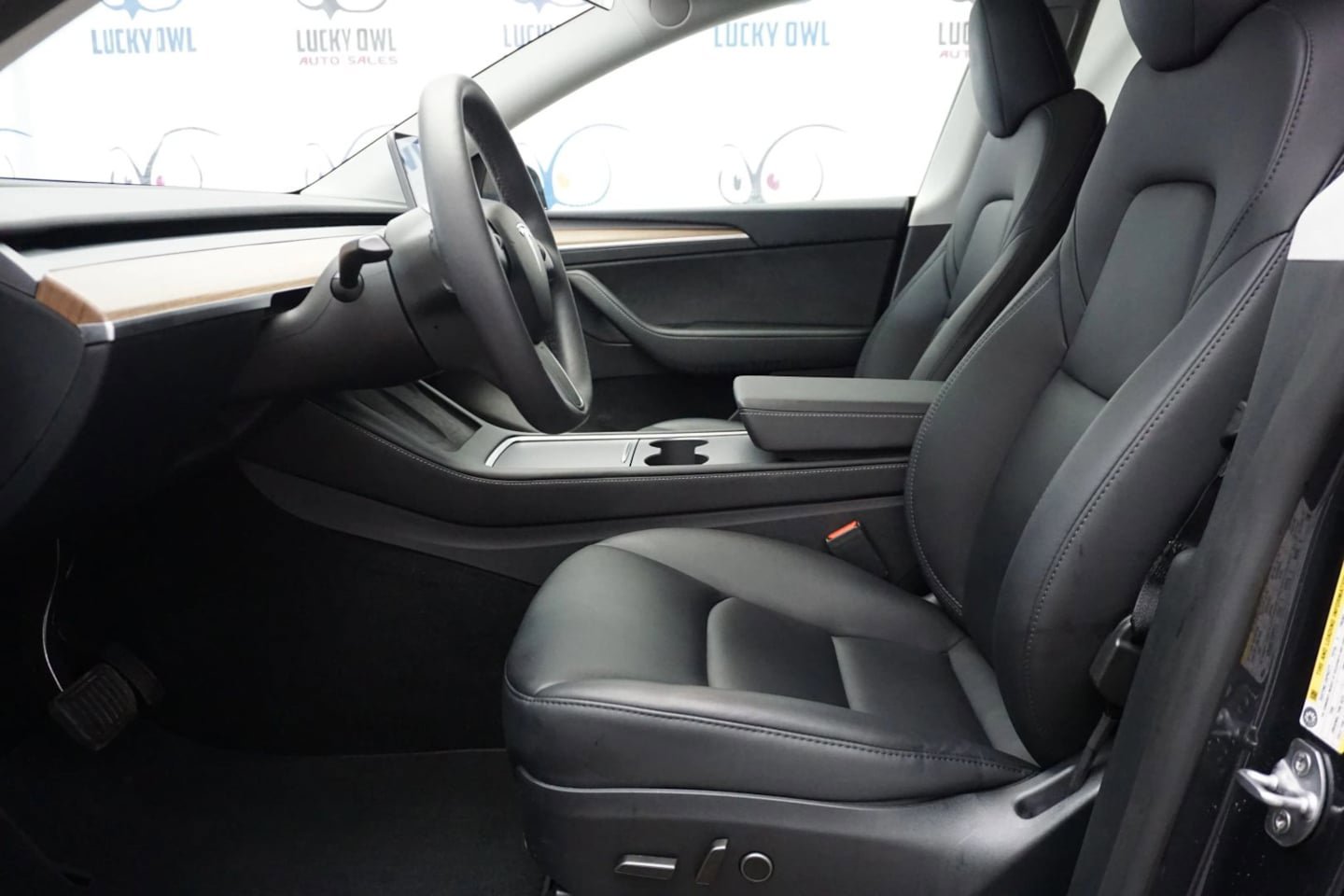Used 2024 Tesla Model Y Long Range image 9