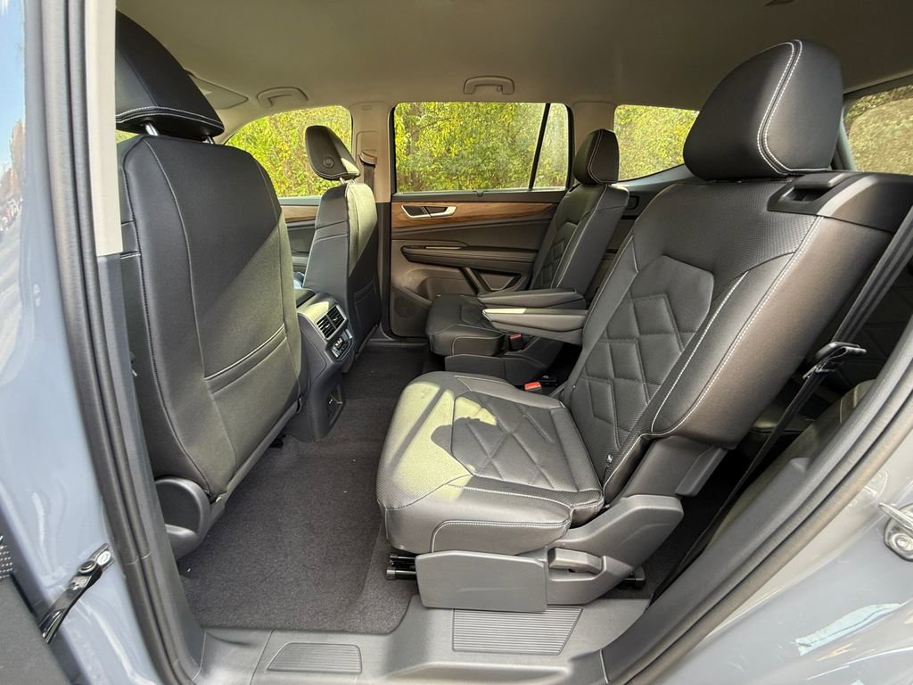 New 2026 Volkswagen Atlas SE image 25