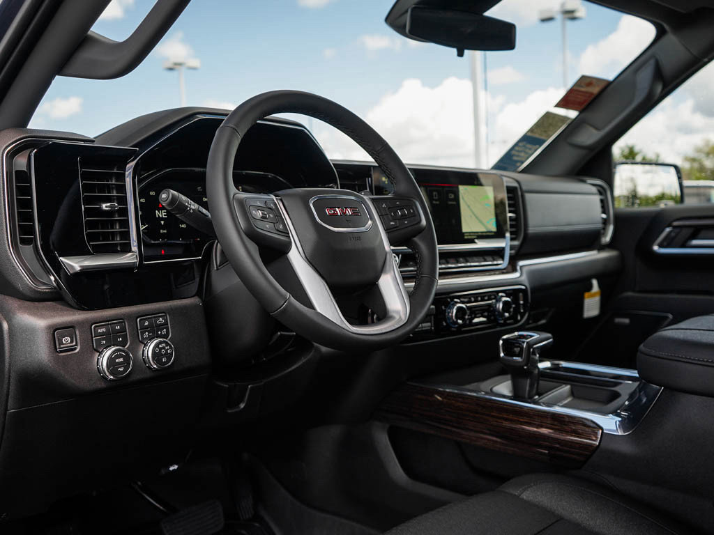 New 2026 GMC Sierra 1500 Elevation image 17