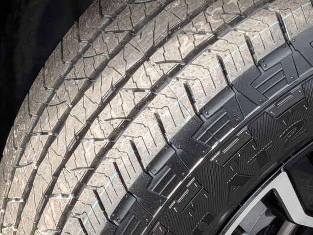 Used 2025 Chevrolet TrailBlazer ACTIV w/ Convenience Package image 11