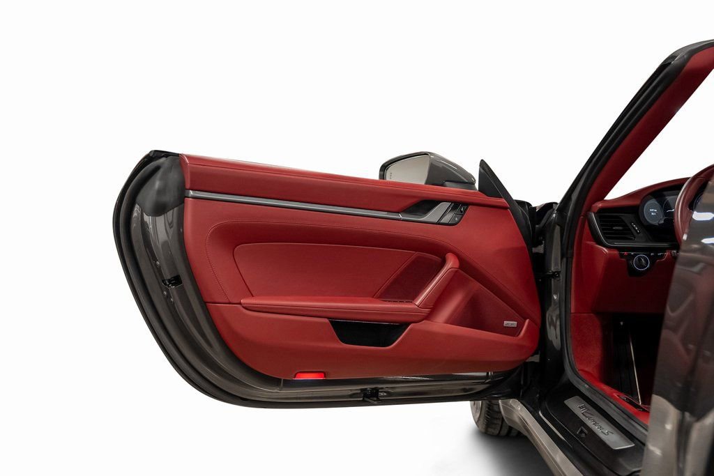 Used 2021 Porsche 911 Carrera S image 50