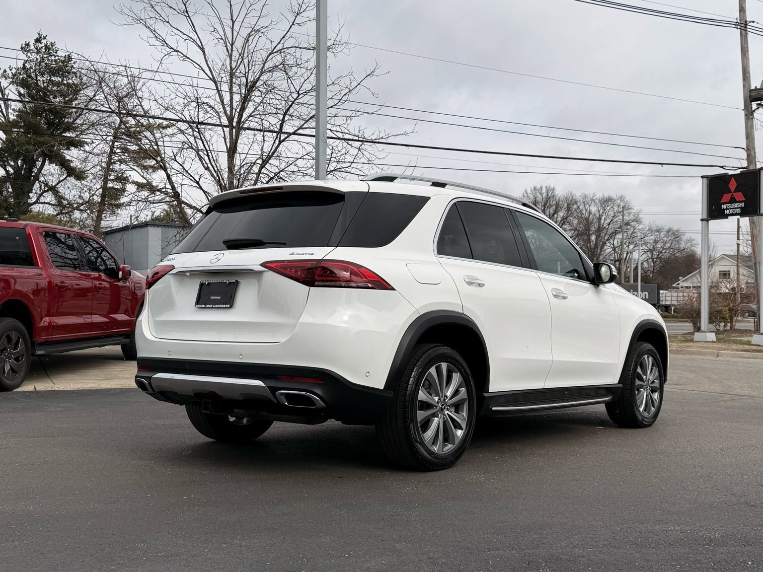 Used 2020 Mercedes-Benz GLE 350 4MATIC w/ Premium Package image 4