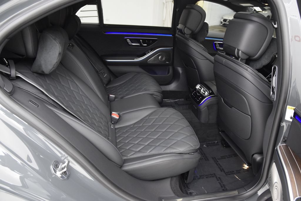 Used 2026 Mercedes-Benz S 580e 4MATIC Sedan image 18