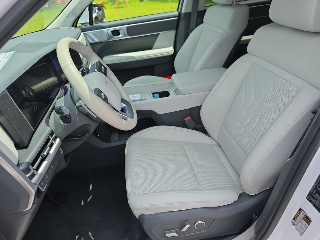 New 2026 Hyundai Santa Fe SEL FWD image 11