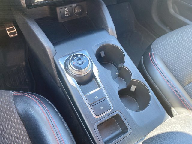 Used 2024 Ford Escape ST-Line w/ Tech Pack #1 AWD/4WD image 16