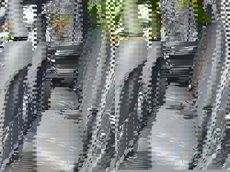 Used 2023 Lexus GX 460 Premium w/ Accessory Package image 6