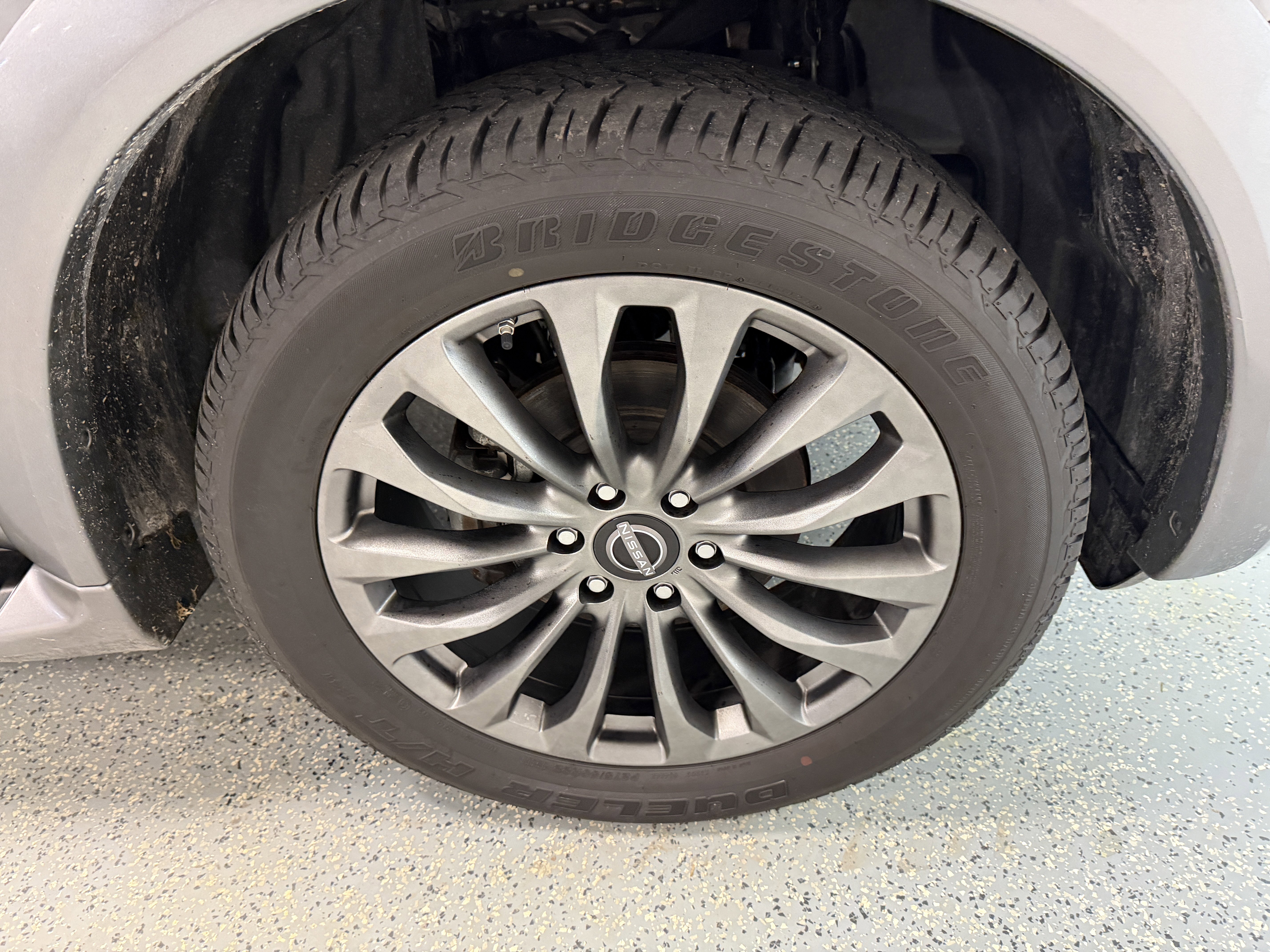 Used 2024 Nissan Armada Platinum w/ Captain's Chairs Package image 32