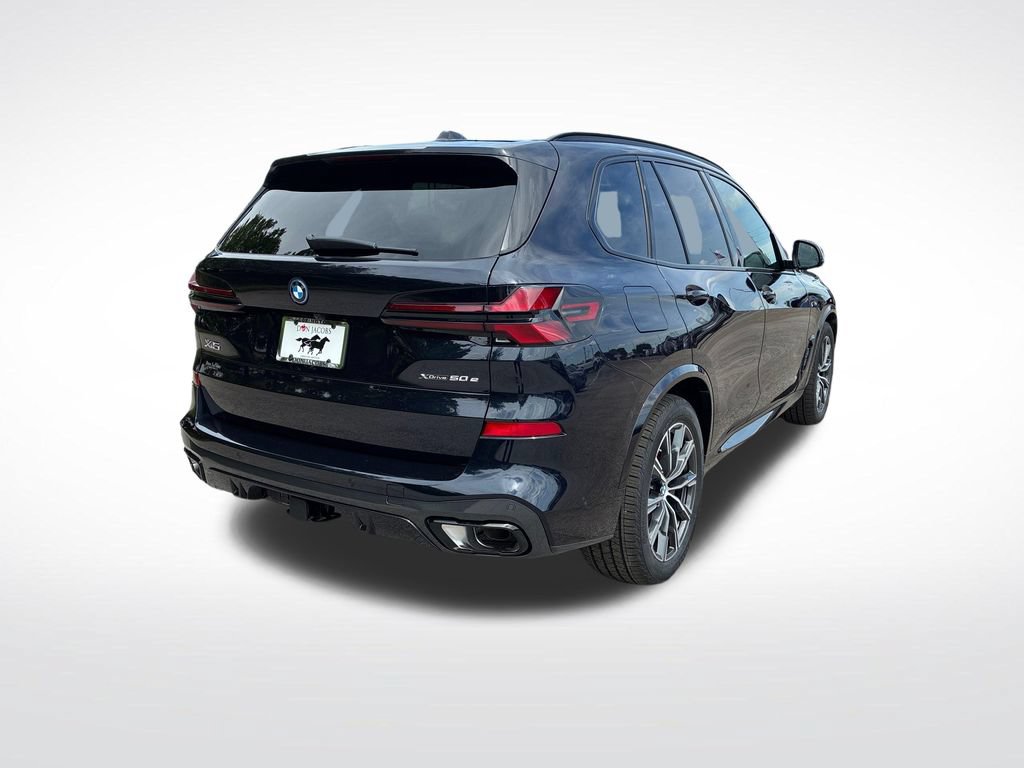 New 2026 BMW X5 xDrive50e w/ M Sport Package AWD/4WD image 3